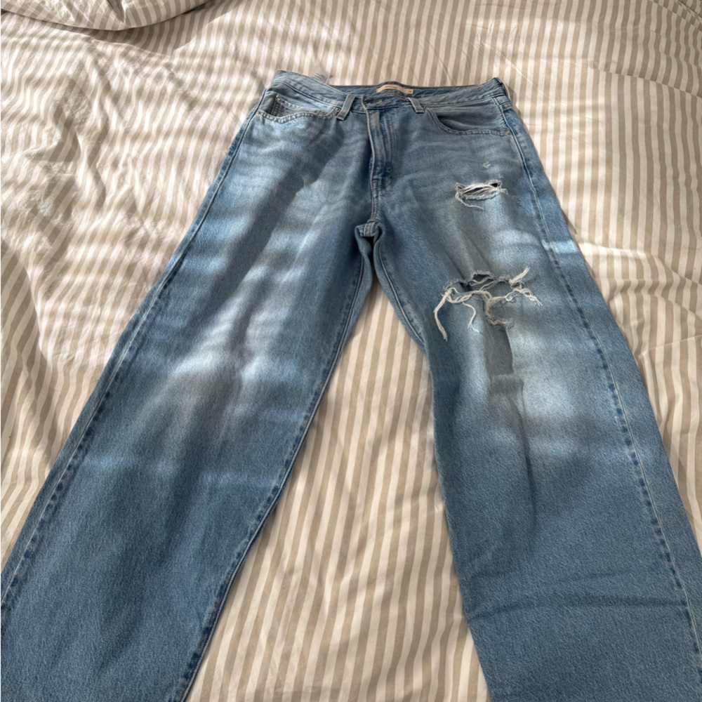 Levi’s Baggy Dad Jeans